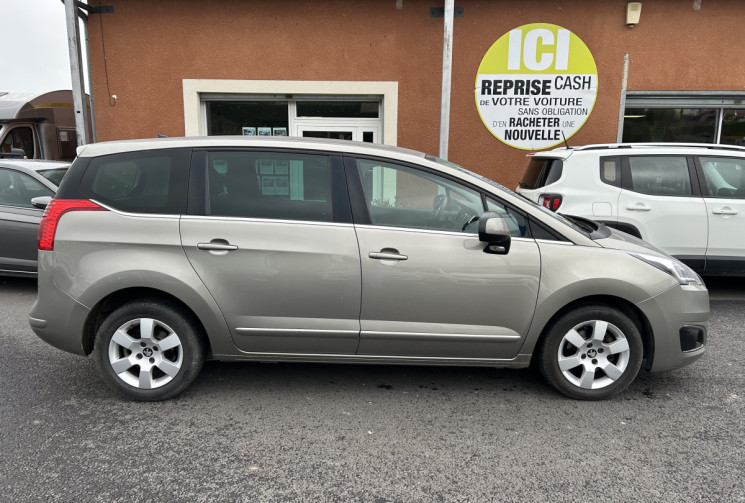 Peugeot 5008 1.6 HDI 115 cv Business Pack