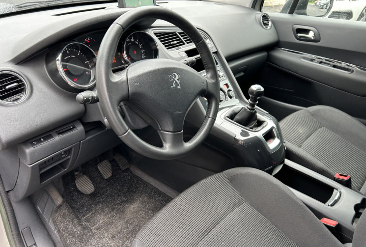 Peugeot 5008 1.6 HDI 115 cv Business Pack