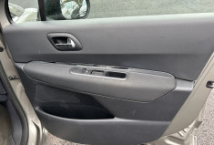 Peugeot 5008 1.6 HDI 115 cv Business Pack