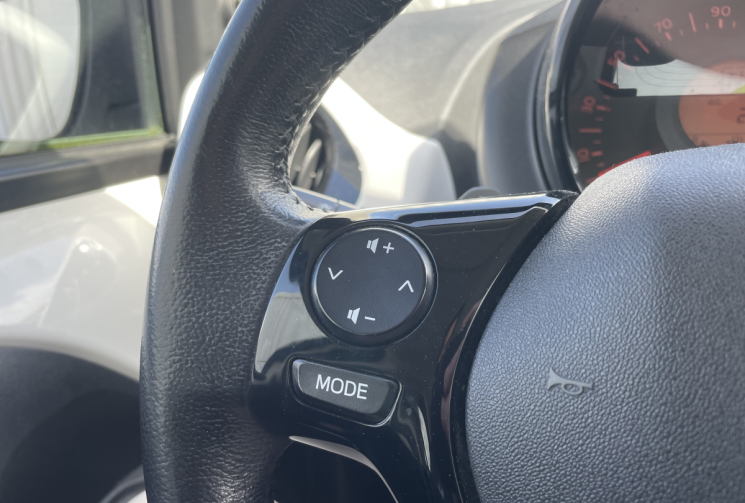 Peugeot 108 69ch1.0 VTi Style 5p Entretien a jour*Rien a prevoir 