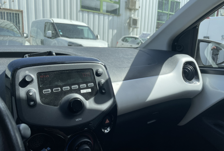 Peugeot 108 69ch1.0 VTi Style 5p Entretien a jour*Rien a prevoir 