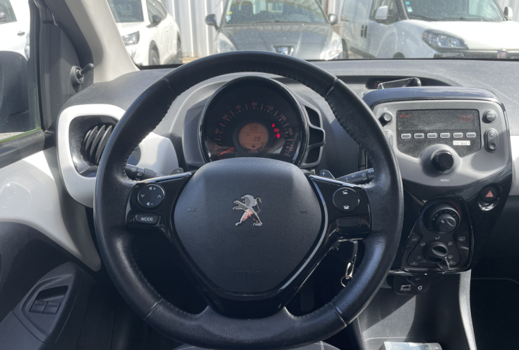 Peugeot 108 69ch1.0 VTi Style 5p Entretien a jour*Rien a prevoir 