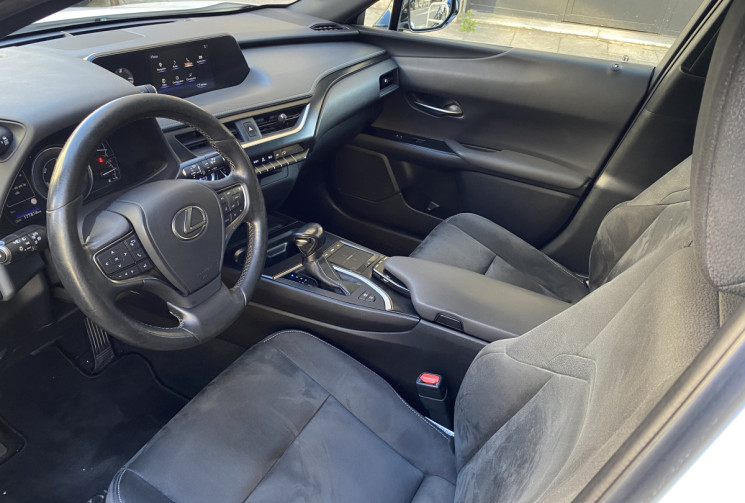 Lexus UX  250h 2.0 VVT-iE 16V 184 HYBRID FWD Pack Confort business ENTRETIEN EXCLUSIF LEXUS