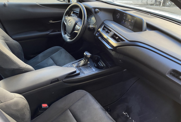 Lexus UX  250h 2.0 VVT-iE 16V 184 HYBRID FWD Pack Confort business ENTRETIEN EXCLUSIF LEXUS