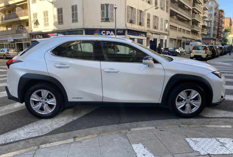 Lexus UX  250h 2.0 VVT-iE 16V 184 HYBRID FWD Pack Confort business ENTRETIEN EXCLUSIF LEXUS