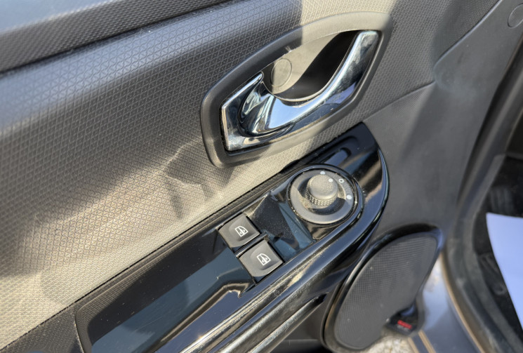 Renault Clio 1.5 DCI 90ch DYNAMIQUE / DISTRIBUTION NEUVE