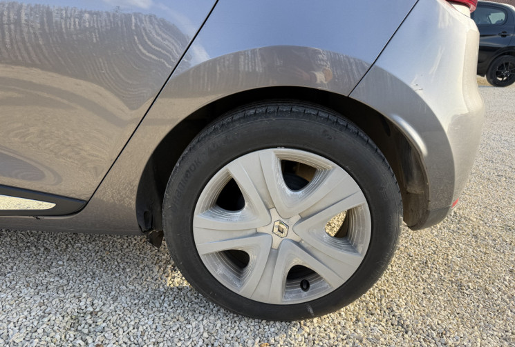 Renault Clio 1.5 DCI 90ch DYNAMIQUE / DISTRIBUTION NEUVE