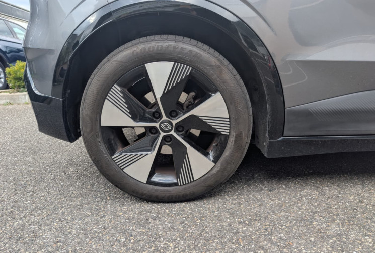 Renault Megane E-Tech EV60 220 ch Equilibre optimum charge / Suivi Renault / 1ère main / SOH 95.8%