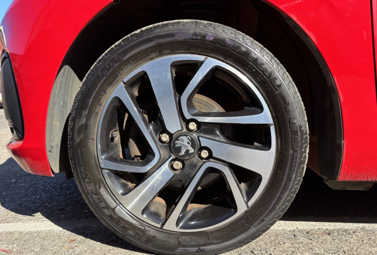 Peugeot 108 1.2 THP 82 ALLURE