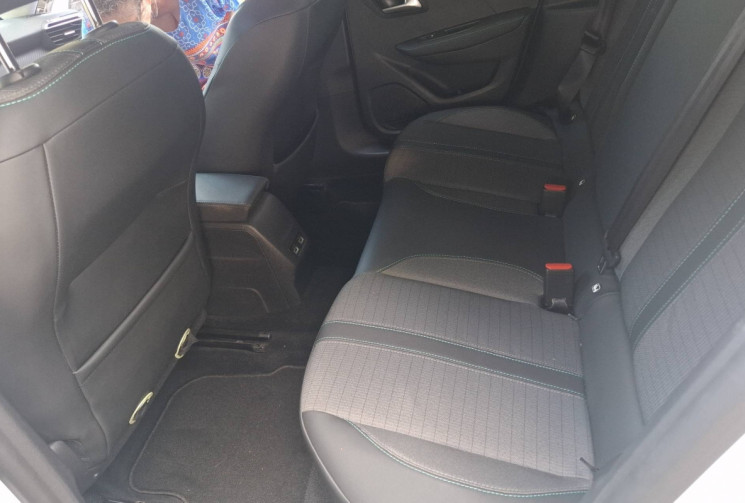 Peugeot 208 1.2 PureTech 12V  100 cv ALLURE