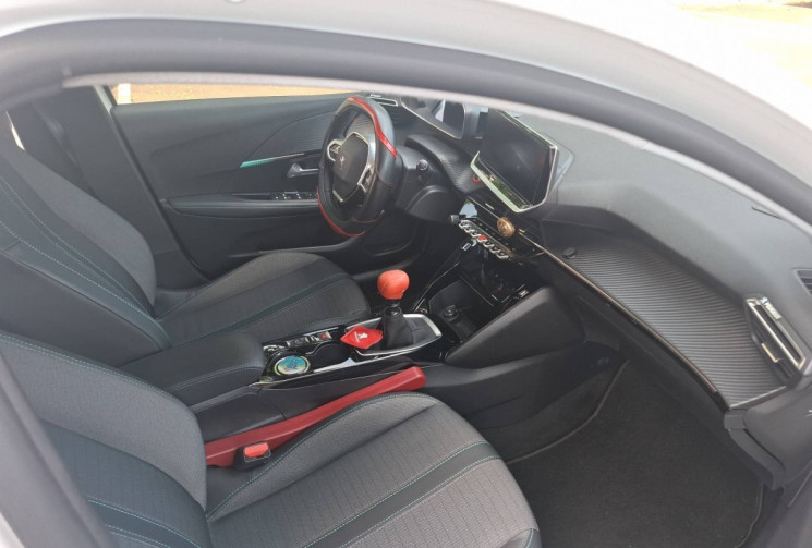 Peugeot 208 1.2 PureTech 12V  100 cv ALLURE