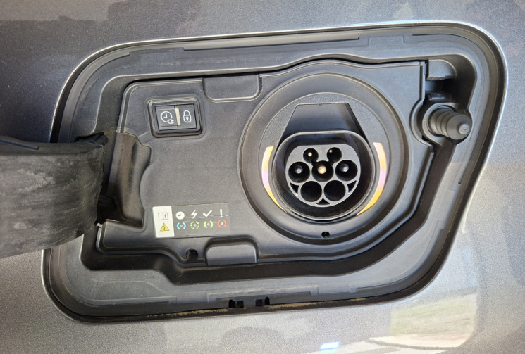 Peugeot 3008 GT PACK 1.6 THP 300  4 X 4 e-EA T8 PHASE 2