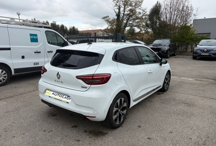 Renault Clio V / 1.6 E-TECH / 145 CH / EVOLUTION 