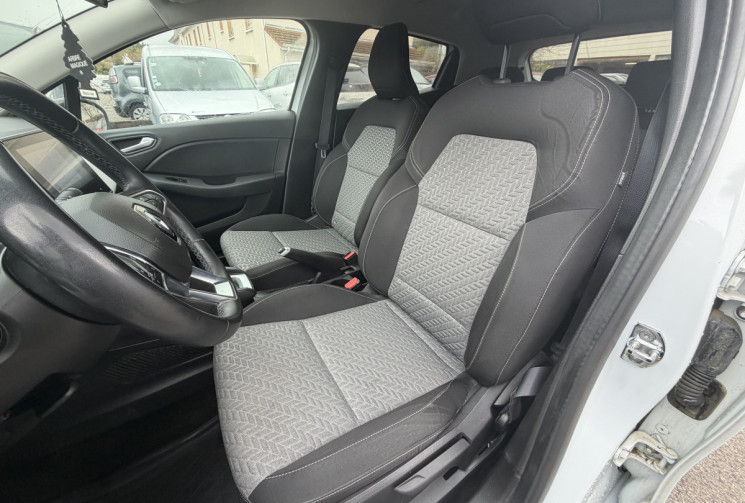 Renault Clio V / 1.6 E-TECH / 145 CH / EVOLUTION 