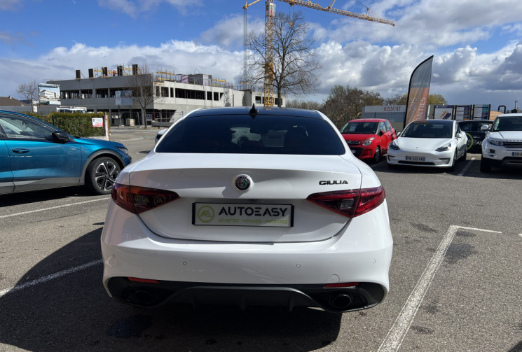 Alfa Romeo Giulia 2.2 JTD SPORT Edition  AT8 MY19