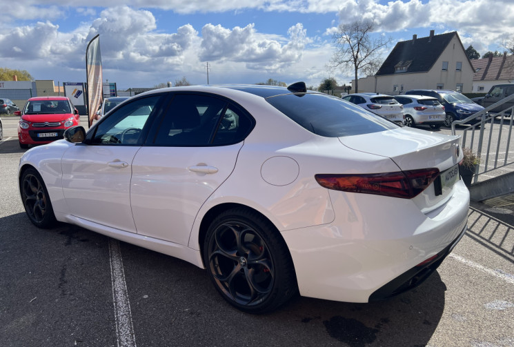 Alfa Romeo Giulia 2.2 JTD SPORT Edition  AT8 MY19