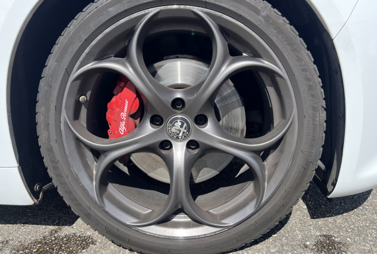 Alfa Romeo Giulia 2.2 JTD SPORT Edition  AT8 MY19