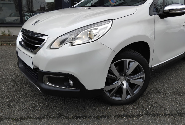 Peugeot 2008 1.2  110 PureTech FELINE TITANE – TO – Suivi complet