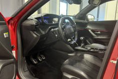 Peugeot 2008 GT PACK 1.2 130 ch intérieur alcantara / sièges chauffants / caméra 360 