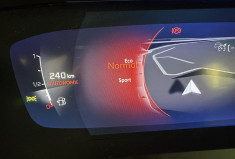 Peugeot 2008 GT PACK 1.2 130ch intérieur alcantara / sièges chauffants / caméra 360 