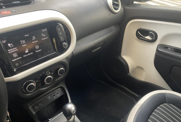 Renault Twingo 0.9 tce 95 ch edc6 Intens boite auto