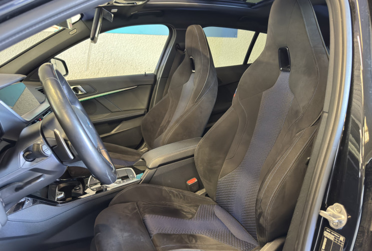 BMW Série 1 (F40) 118 D 150 M SPORT / 1ER MAIN / TOIT OUVRANT / JA19 / MONOCOQUES