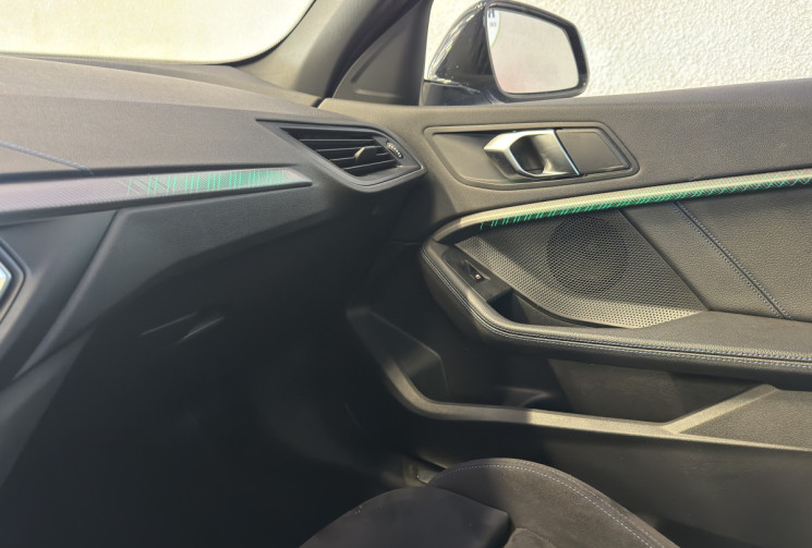 BMW Série 1 (F40) 118 D 150 M SPORT / 1ER MAIN / TOIT OUVRANT / JA19 / MONOCOQUES
