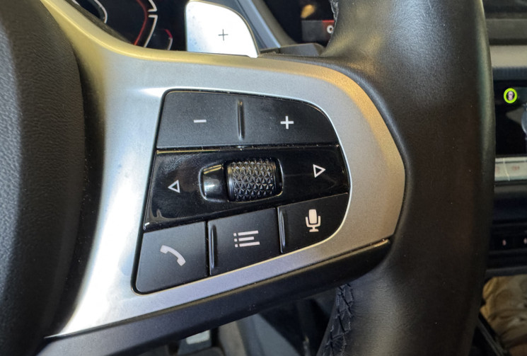 BMW Série 1 (F40) 118 D 150 M SPORT / 1ER MAIN / TOIT OUVRANT / JA19 / MONOCOQUES