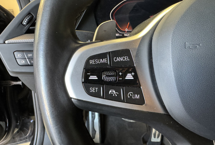 BMW Série 1 (F40) 118 D 150 M SPORT / 1ER MAIN / TOIT OUVRANT / JA19 / MONOCOQUES