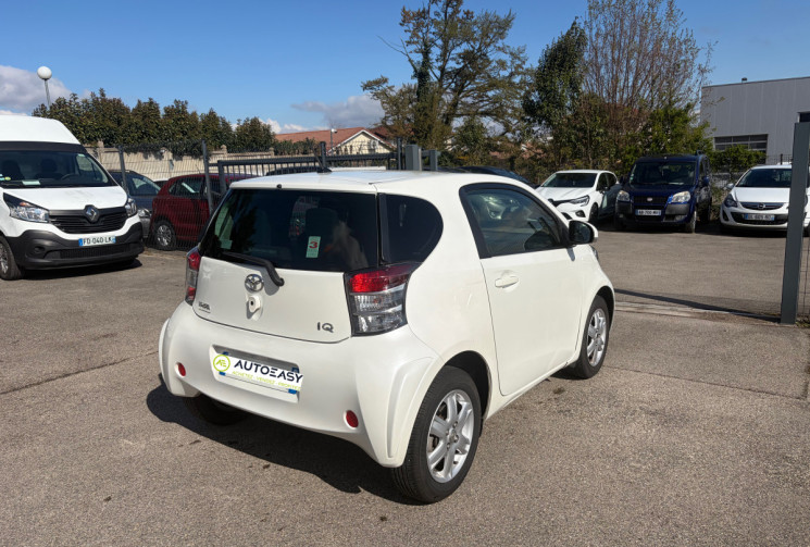 Toyota IQ 1.0 / 68 CH / CLIM / BOITE AUTO