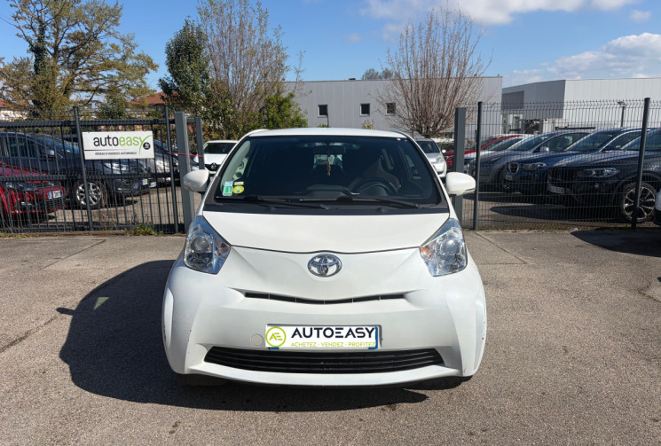 Toyota IQ 1.0 / 68 CH / CLIM / BOITE AUTO