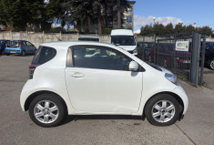 Toyota IQ 1.0 / 68 CH / CLIM / BOITE AUTO