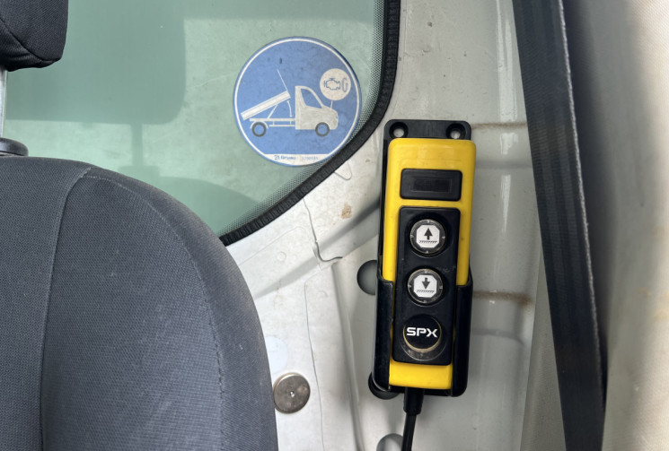 Ford Transit FG L2 CABINE + COFFRE L2 2.0 TDCi - BENNE/PLATEAU 170 cv BVM6