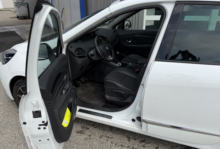 Renault Scénic III Phase 2 1.6 dCi 130 ch BOSE EDITION