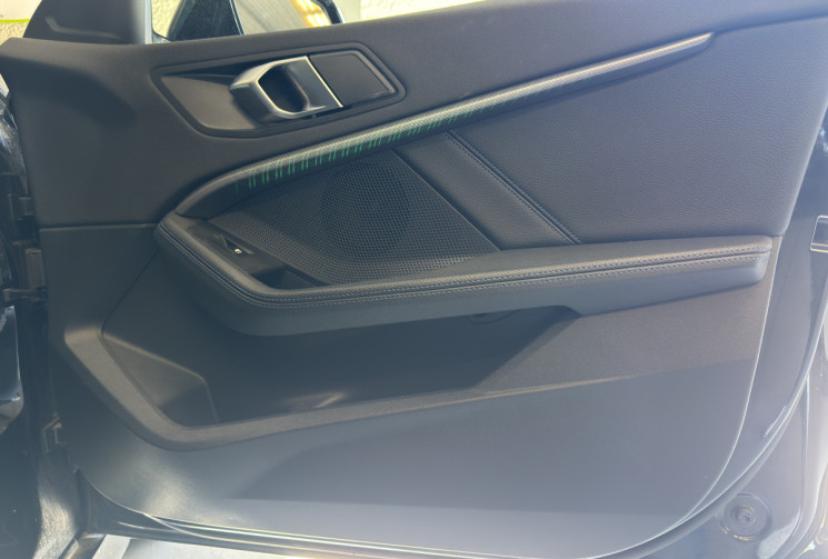 BMW Série 1 (F40) 118 D 150 M SPORT / 1ER MAIN / TOIT OUVRANT / JA19 / MONOCOQUES / GTIE 12 MOIS