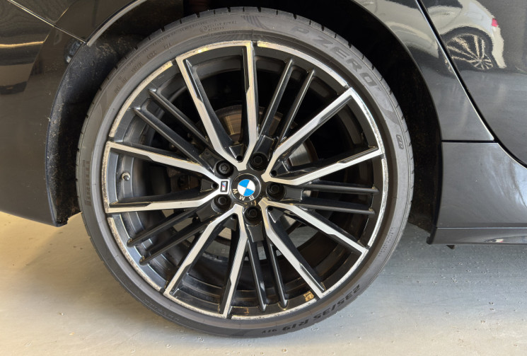 BMW Série 1 (F40) 118 D 150 M SPORT / 1ER MAIN / TOIT OUVRANT / JA19 / MONOCOQUES
