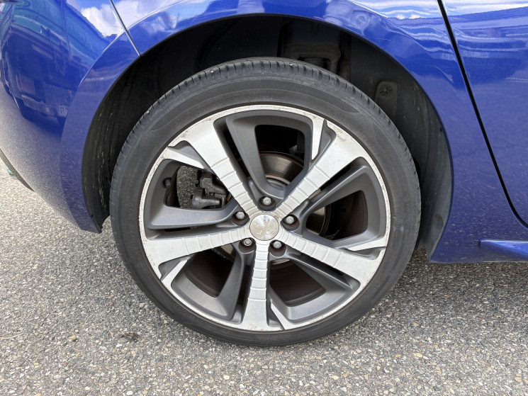 Peugeot 308 GT Line 130 cv / Courroie à jour / EAT6