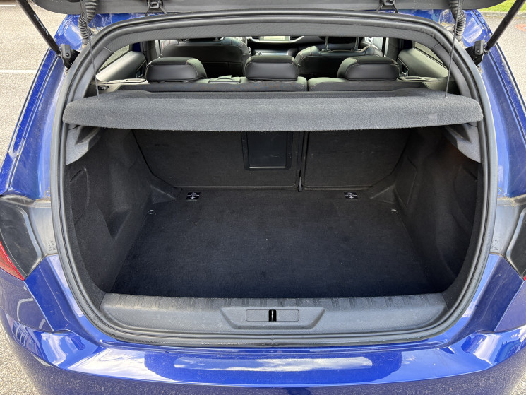 Peugeot 308 GT Line 130 cv / Courroie à jour / EAT8