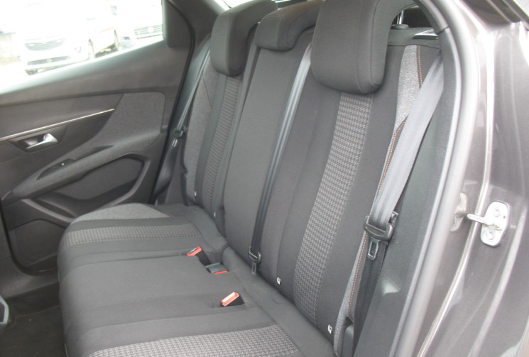 Peugeot 3008 1.2 THP 130 ACTIVE BUSINESS EAT8