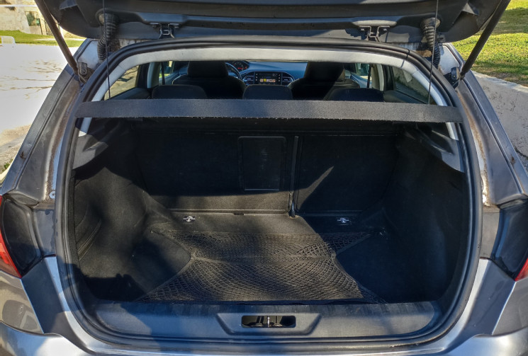 Peugeot 308 130 CH EAT8 - GT LINE - Camera - Carplay - Distrib à jour - Entretien complet fait