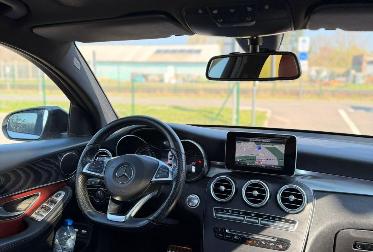Mercedes GLC I (C253) 350 E 320CV FASCINATION 4MATIC 7G-TRONIC PLUS + AMG 