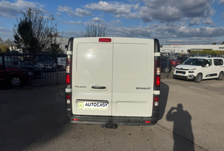Renault Trafic L2H1 / 1.6 DCI / 95 CH / GRAND CONFORT / 12000HT  