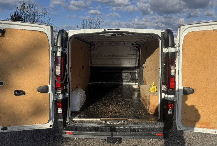 Renault Trafic L2H1 / 1.6 DCI / 95 CH / GRAND CONFORT / 12000HT  