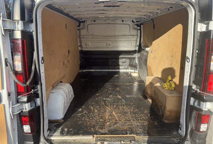 Renault Trafic L2H1 / 1.6 DCI / 95 CH / GRAND CONFORT / 12000HT  