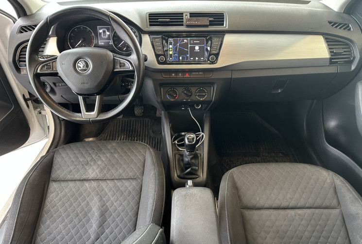 Skoda Fabia  1.2 TSI 90 Drive / CarPlay / Toit panoramique / Entretien rigoureux