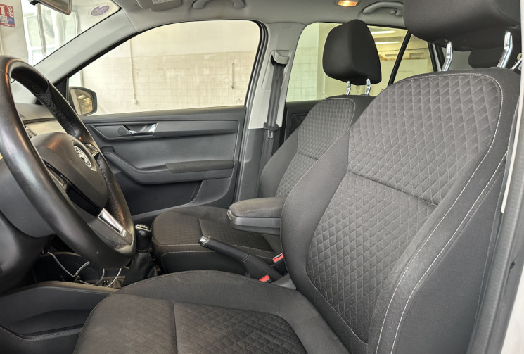 Skoda Fabia  1.2 TSI 90 Drive / CarPlay / Toit panoramique / Entretien rigoureux