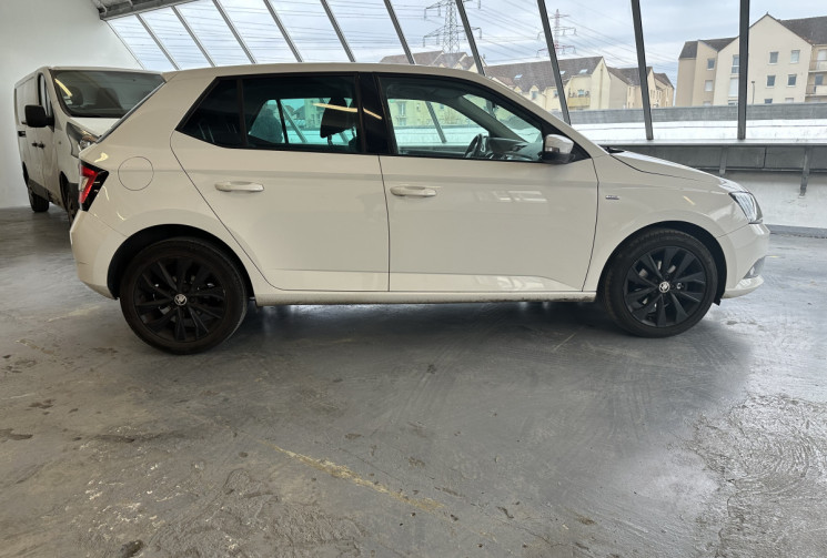 Skoda Fabia  1.2 TSI 90 Drive / CarPlay / Toit panoramique / Entretien rigoureux