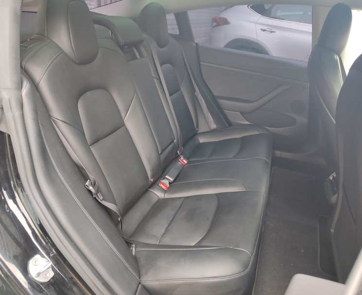 Tesla Model 3 Autonomie Standard Plus // Propulsion / 275 cv