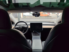 Tesla Model 3 Autonomie Standard Plus // Propulsion / 275 cv