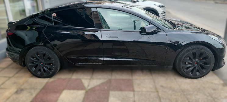 Tesla Model 3 Autonomie Standard Plus // Propulsion / 275 cv